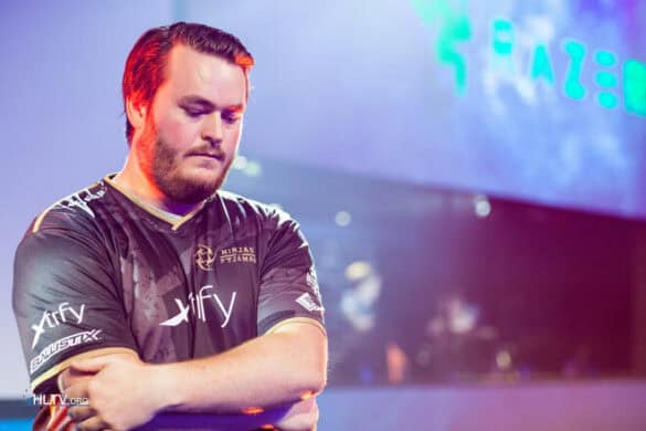 Adam “friberg” Frayberq Peşəkar Oyunçu Karyerasını Bitirdiyini Açıqladı
