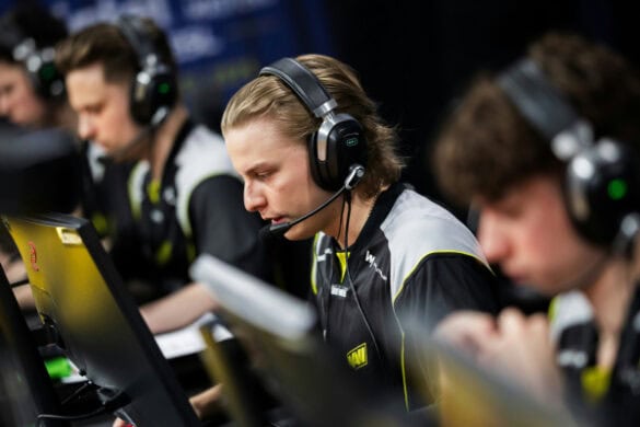 NaVi, Team Spirit-i məğlub edərək IEM Katowice 2025-in pley-offuna yüksəldi