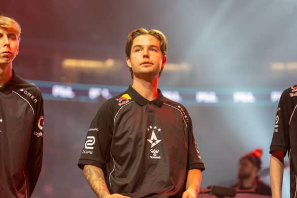 Astralis-də dekabr maaşları gecikdi: oyunçular pullarını gözləyir