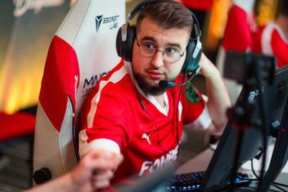 torzsi HLTV reytinqində 17-ci yeri tutdu