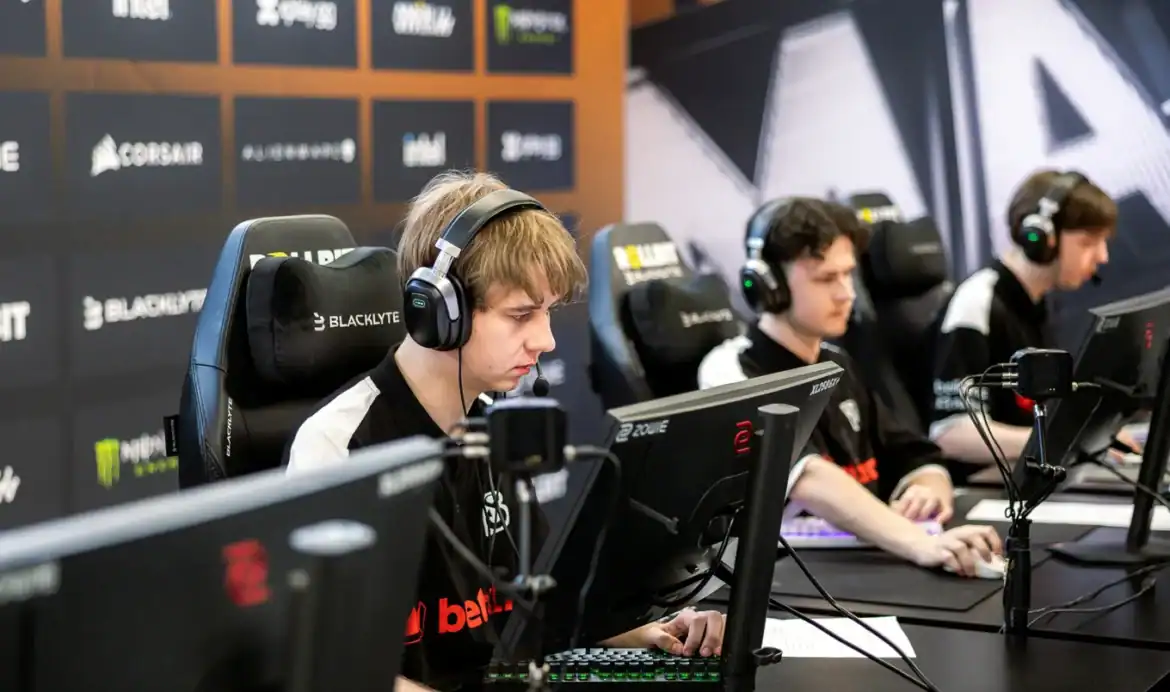 B8 Esports NRG Esports